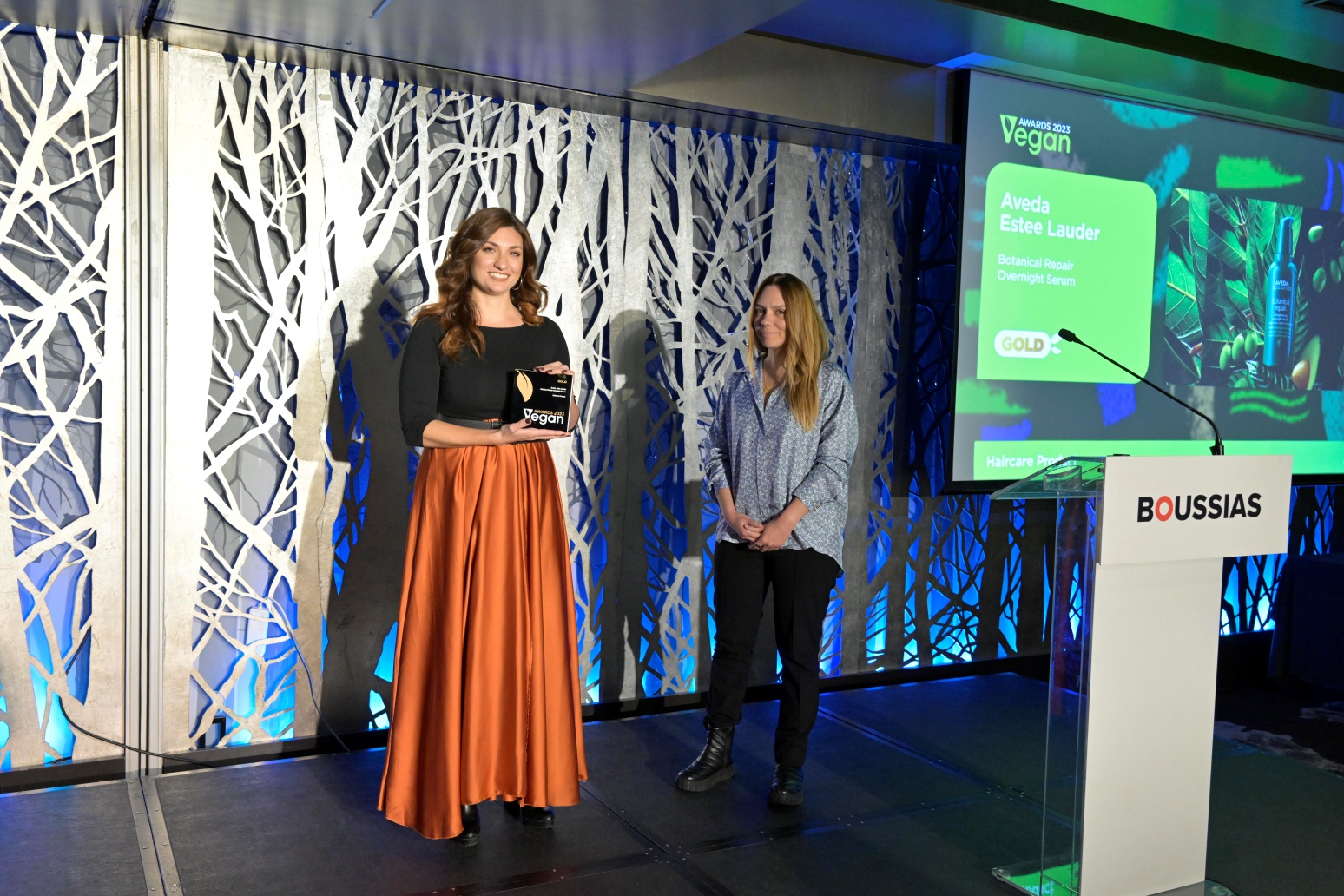 Top award for Aveda's Botanical Repair Strengthening Overnight Serum