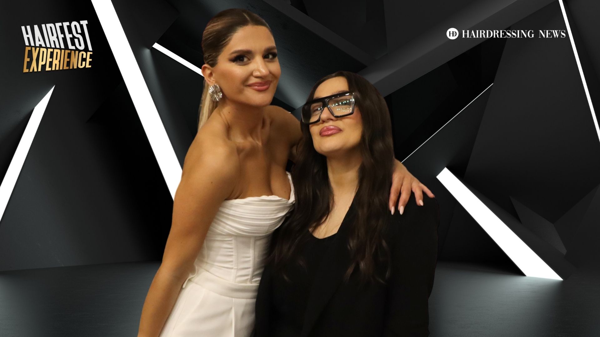 Η Ελένη Μασκαλίδου & η Αντζελίνα Μουρατίδου στο stage του Hairfest Experience 2024