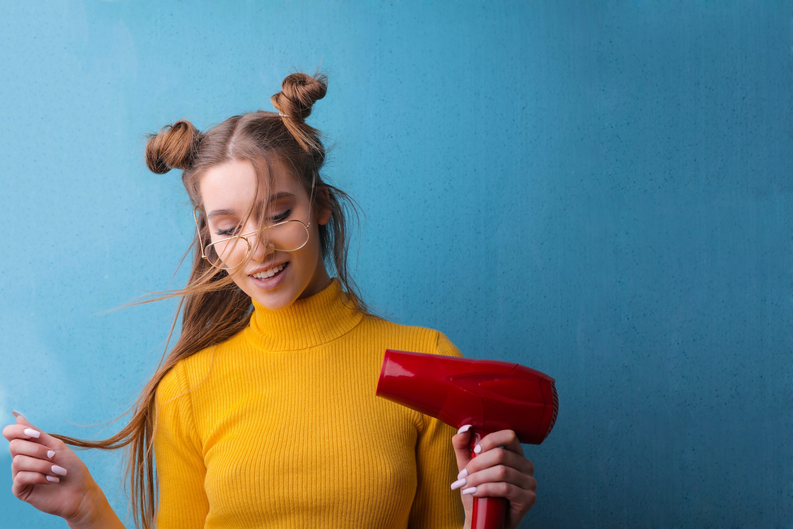 6 cose che distruggono i vostri capelli a vostra insaputa