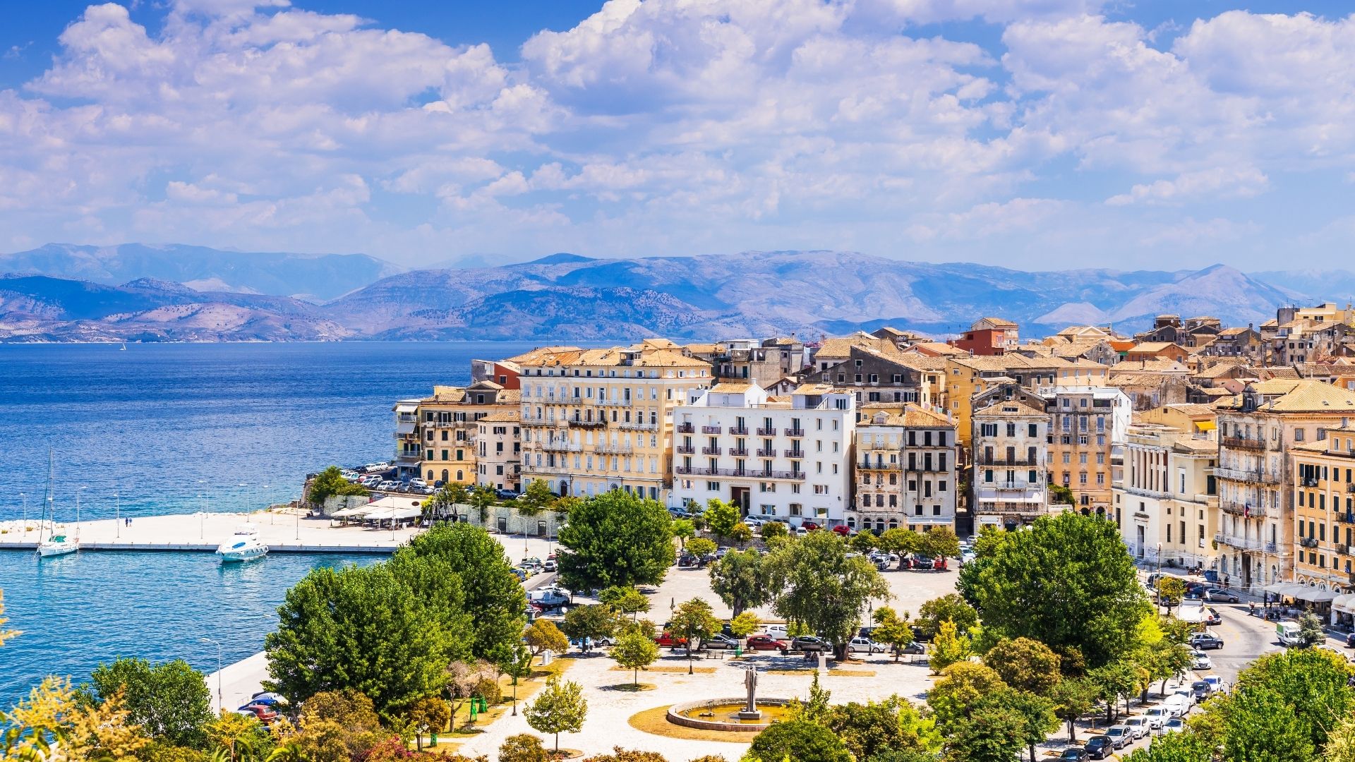 Γιατί πρέπει να επισκεφθείς την Κέρκυρα;