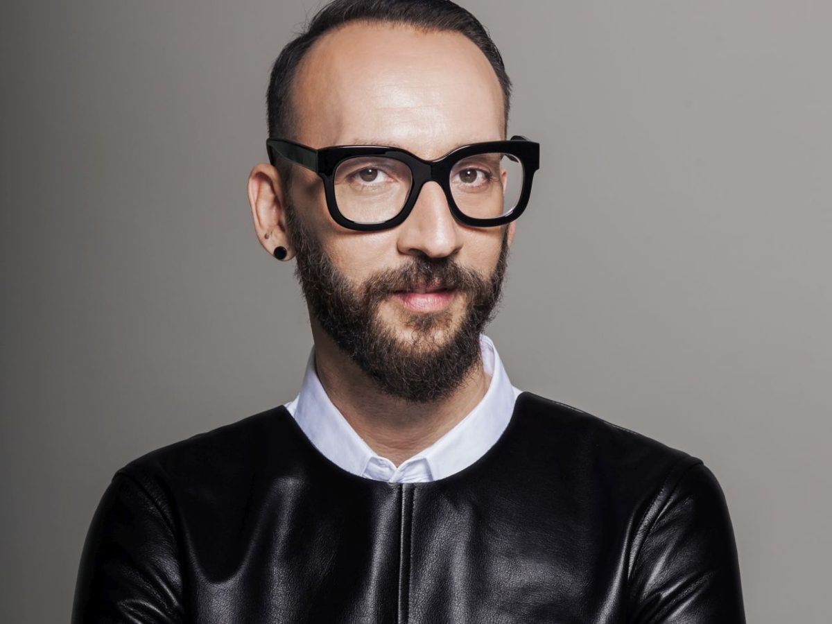 Ο Νικόλας Βιλλιώτης στην οικογένεια της L’Oréal Professionnel