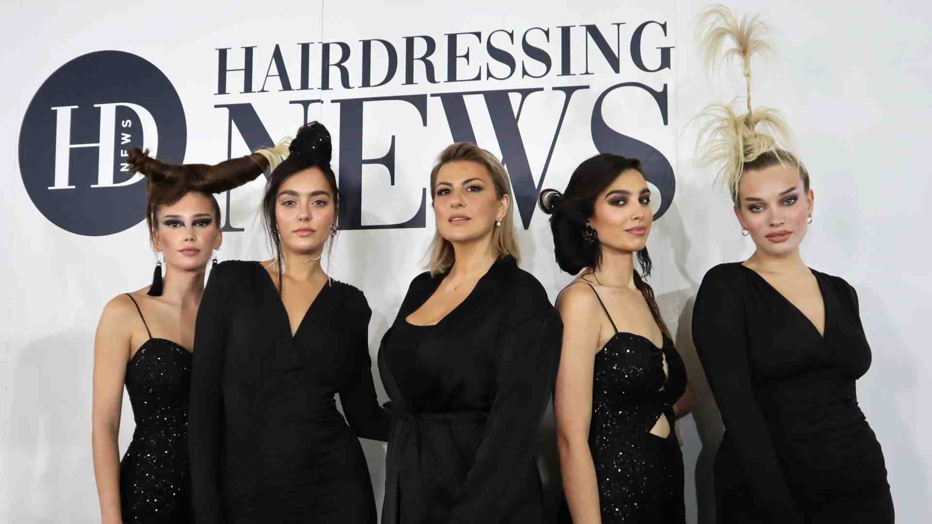 H Νίνα Γρηγοριάδου στην ανανεωμένη Hairprof 2022