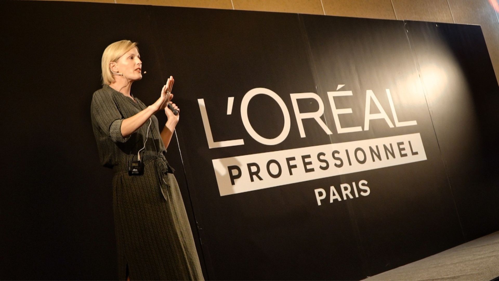 Η Τζέννυ Καμαράδου στα Inpiration Days της L’Oréal Professionnel στη Λάρισα