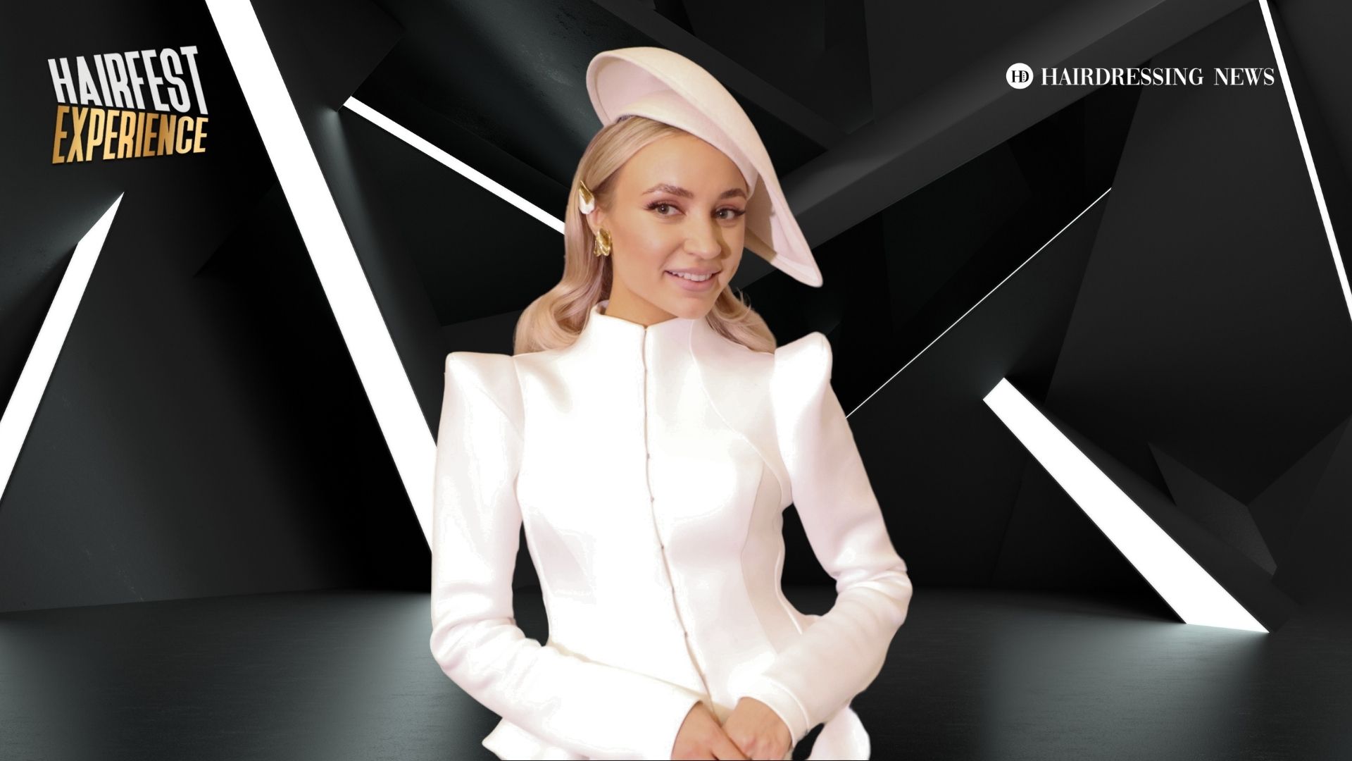 H Antonina&nbsp;Romanova στο stage του HAIRFEST EXPERIENCE 2024